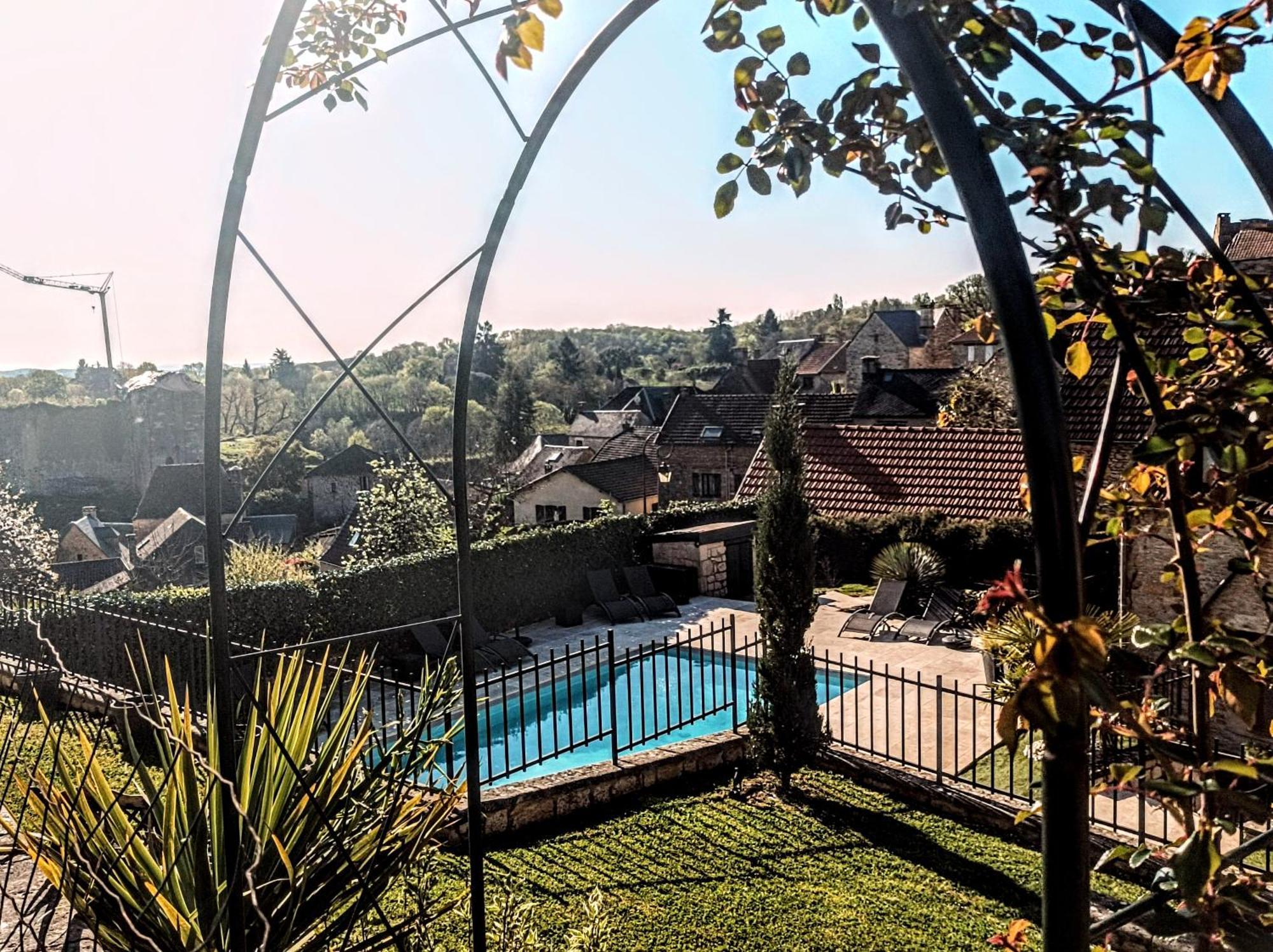 Le Clos De La Musardise - Gites De Charme Avec Piscine Chauffee Salignac Eyvigues Ngoại thất bức ảnh